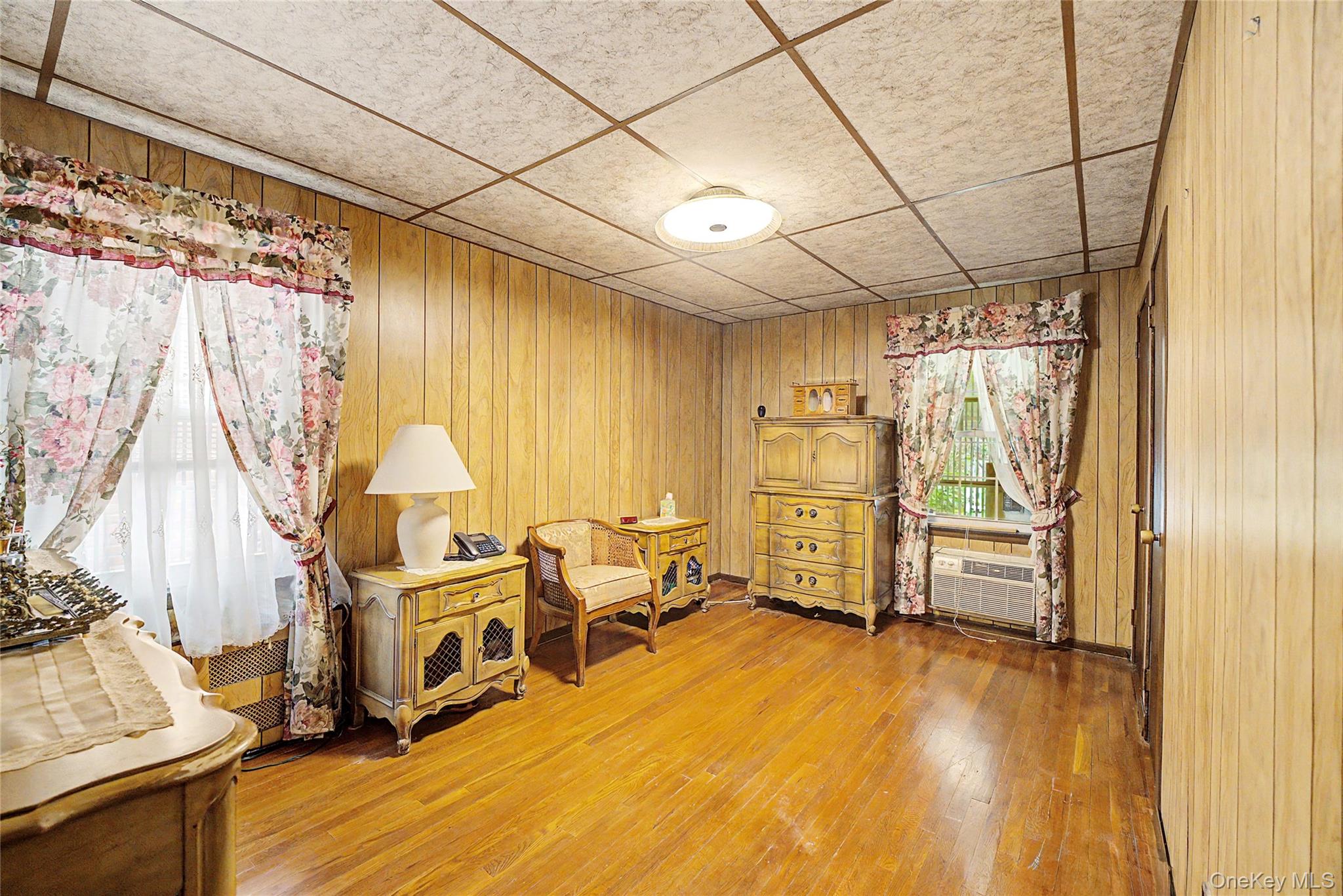 8007 250th Street Property Photo 17