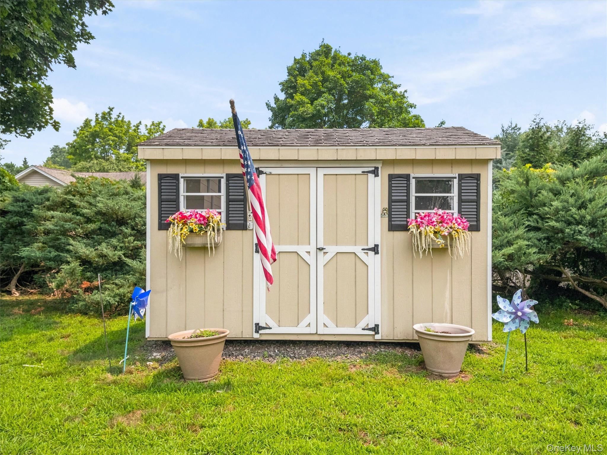 25 Preakness Lane Property Photo 45
