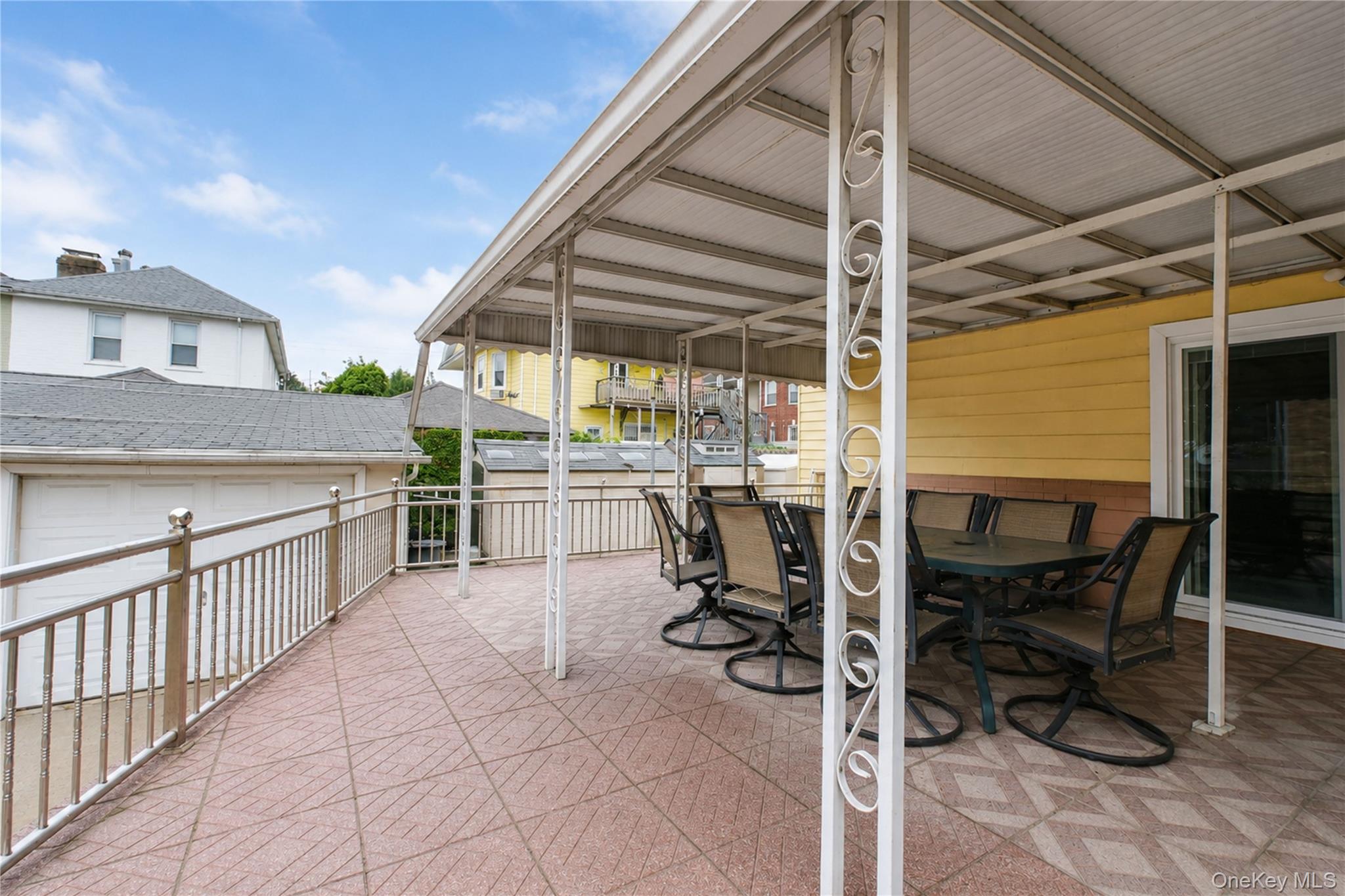 942 72nd Street Property Photo 8