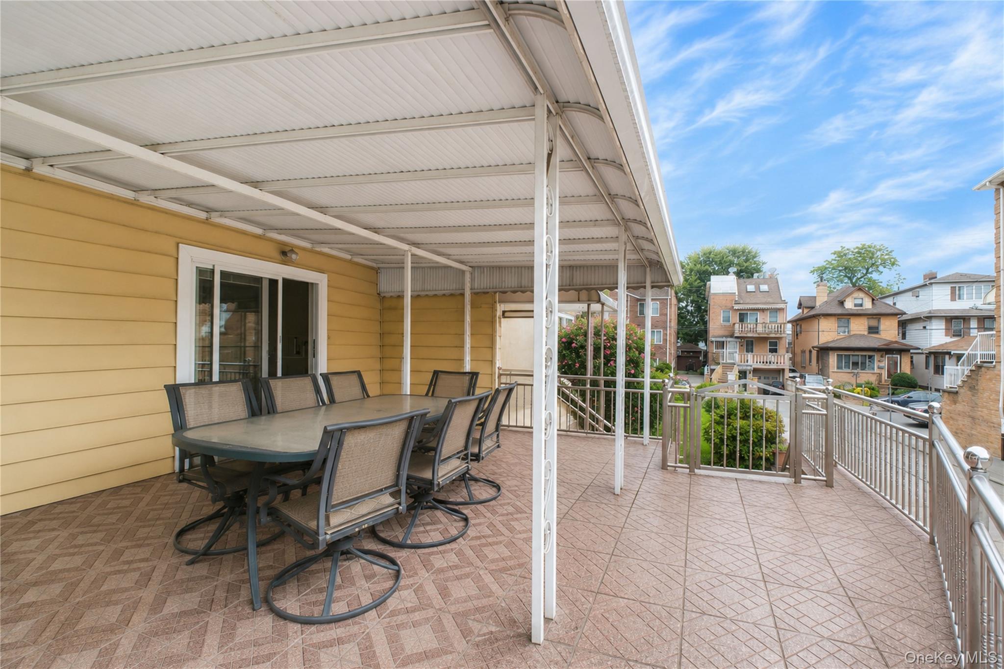 942 72nd Street Property Photo 9