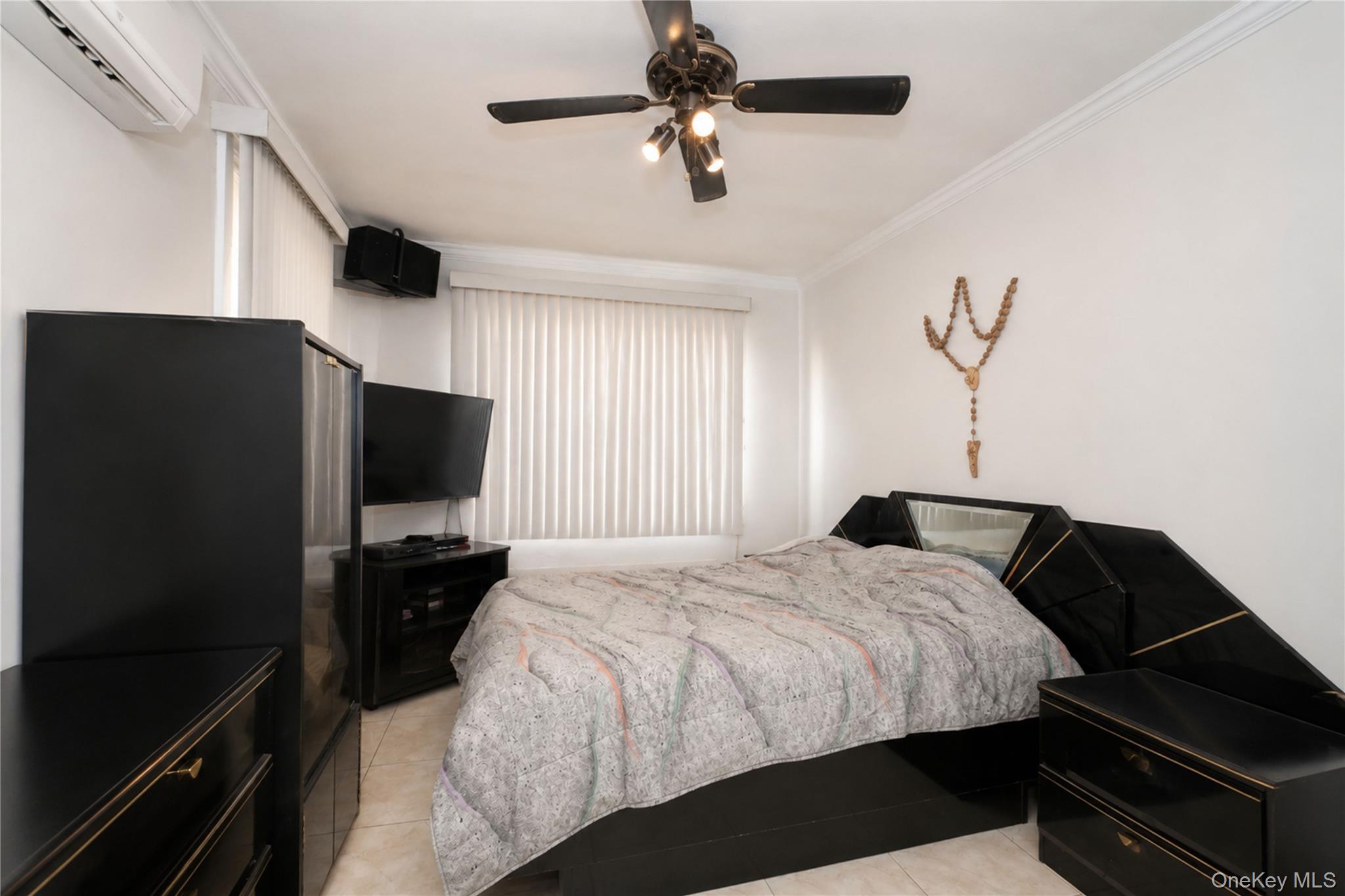 942 72nd Street Property Photo 21
