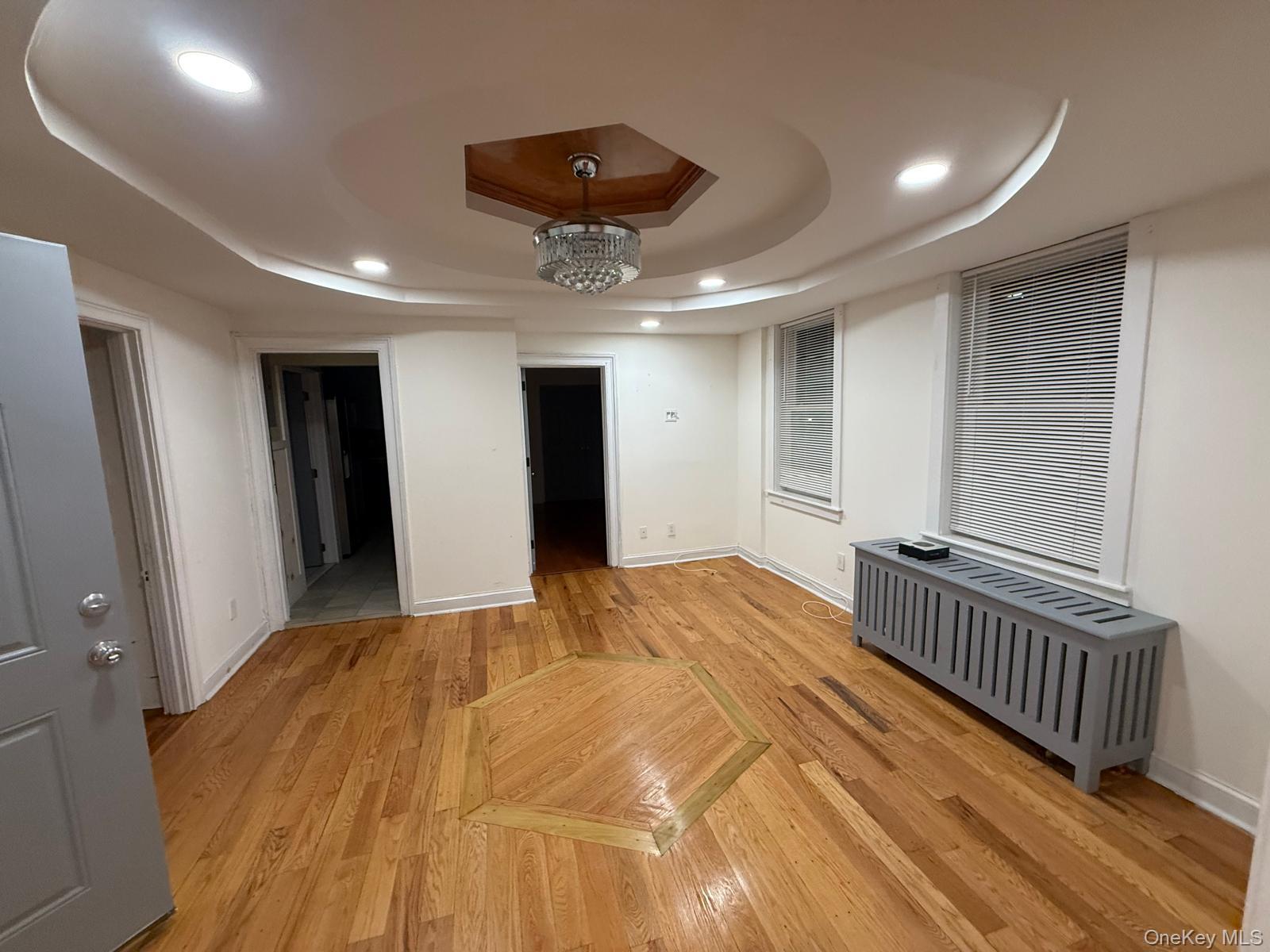 149 W Kingsbridge Road 1 Property Photo 2