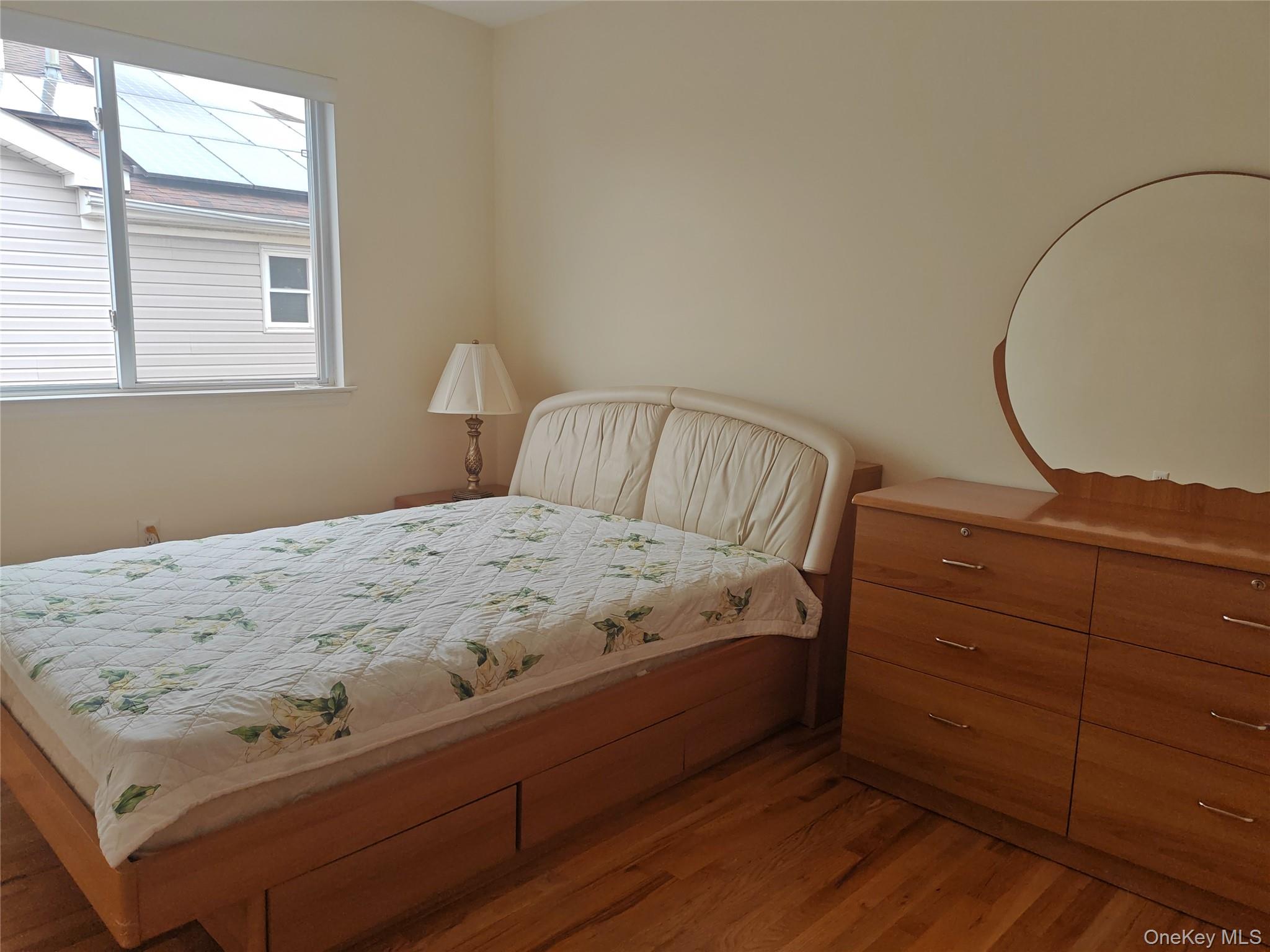 558 Eltingville Boulevard Property Photo 15