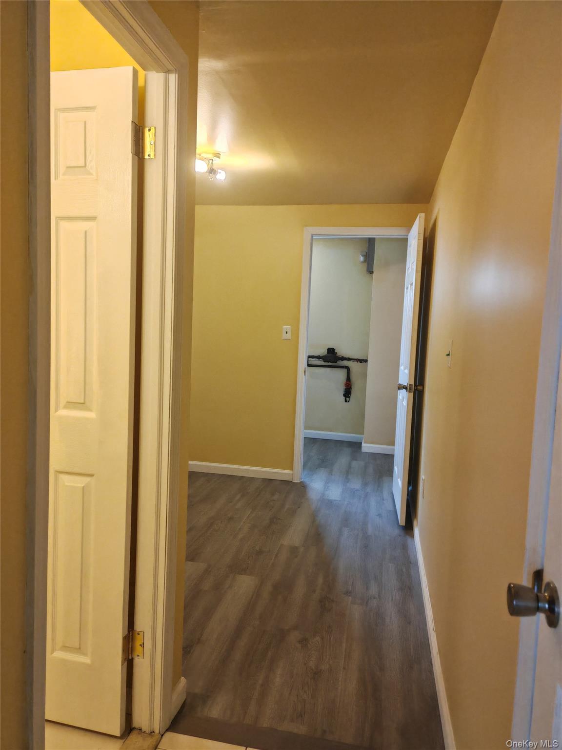 558 Eltingville Boulevard Property Photo 25