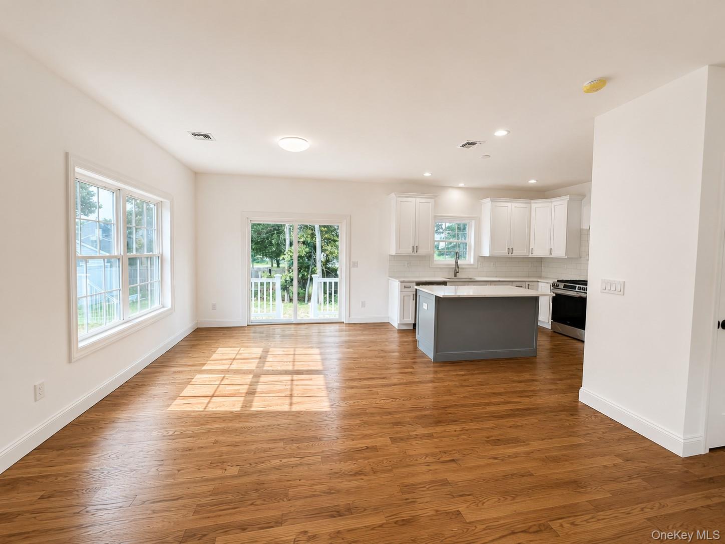 7 Edgewater Drive Property Photo 14