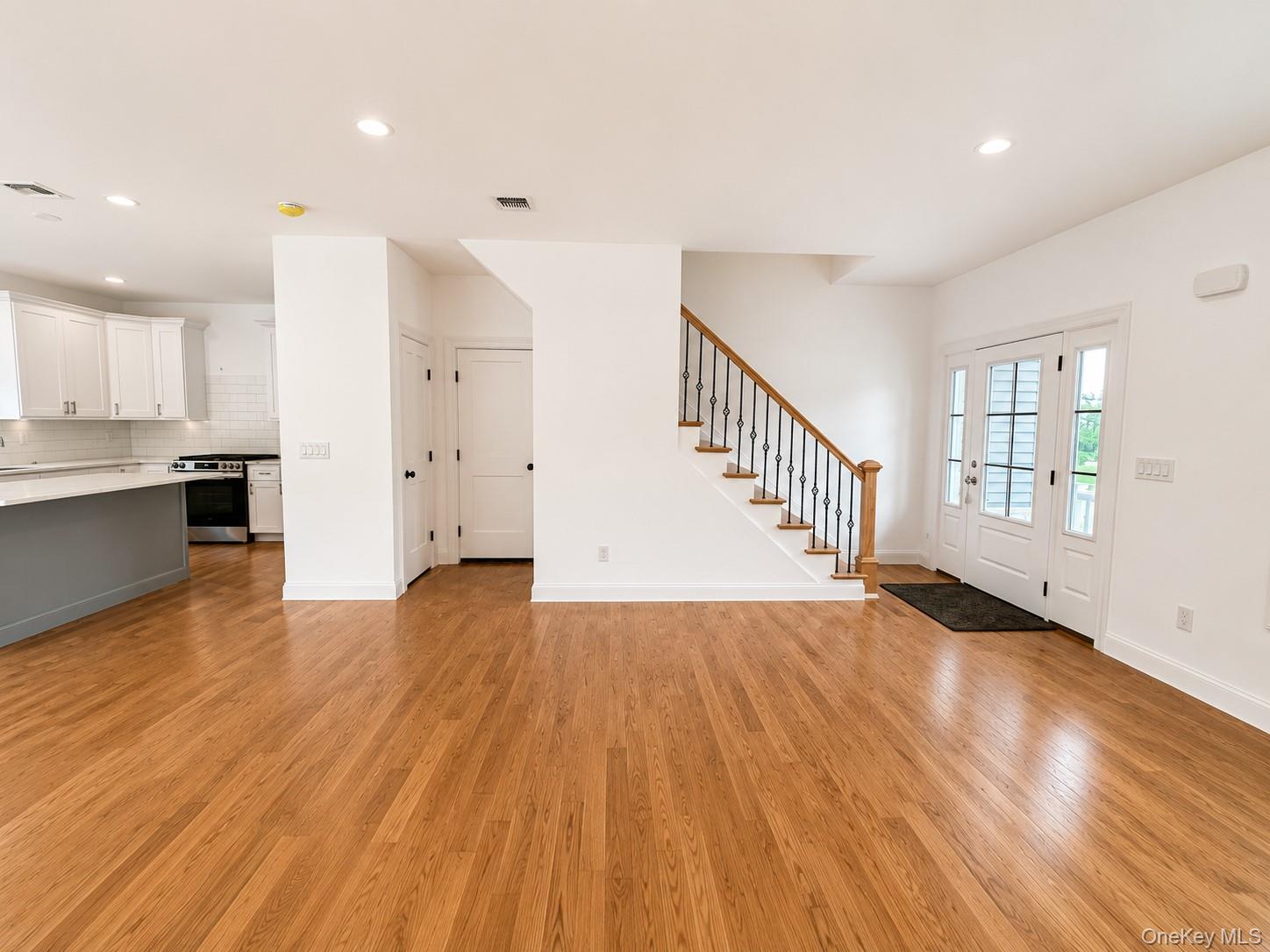 7 Edgewater Drive Property Photo 15