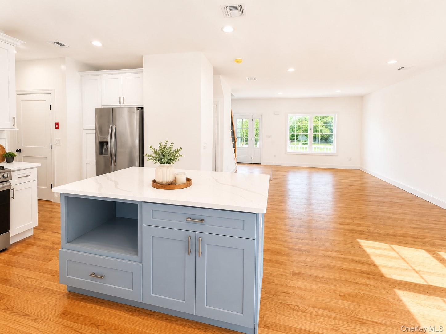 7 Edgewater Drive Property Photo 16
