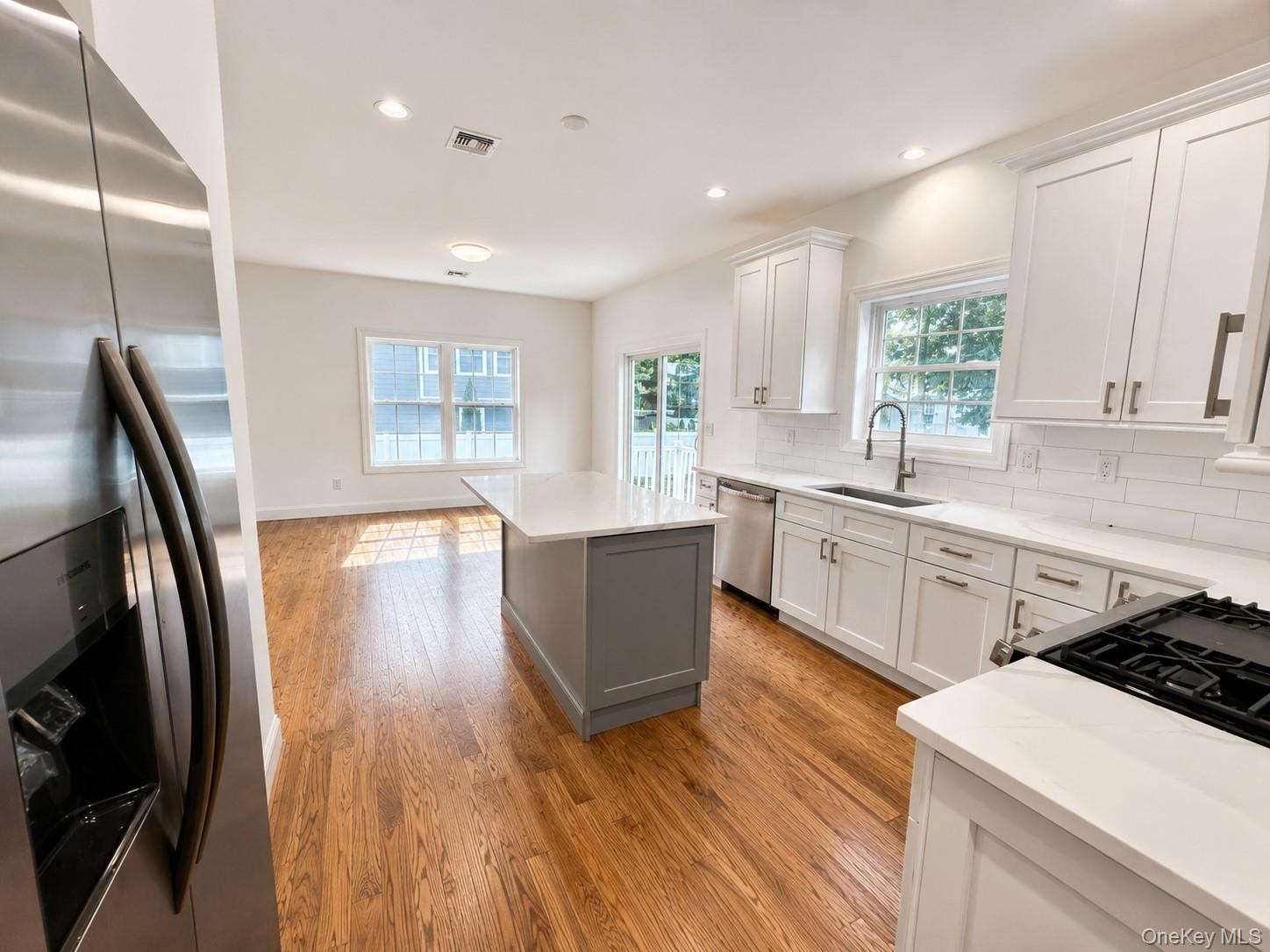 7 Edgewater Drive Property Photo 19