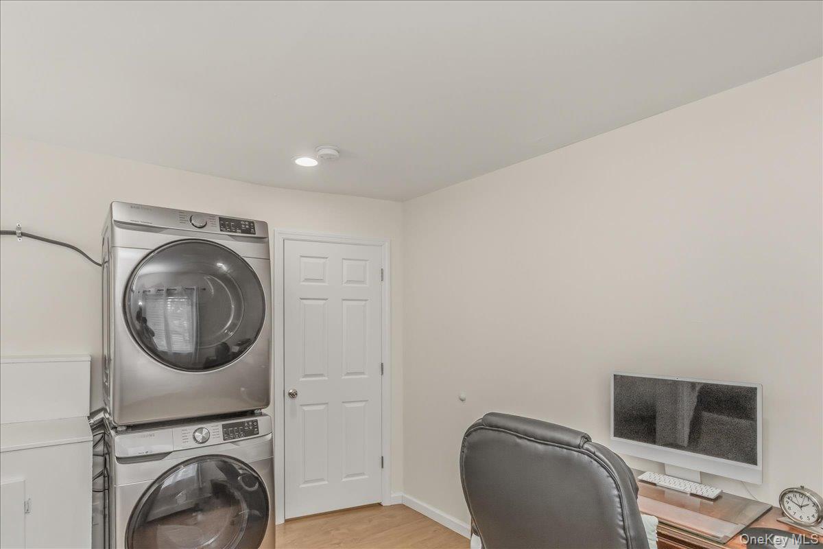 22 Homan Boulevard Property Photo 22