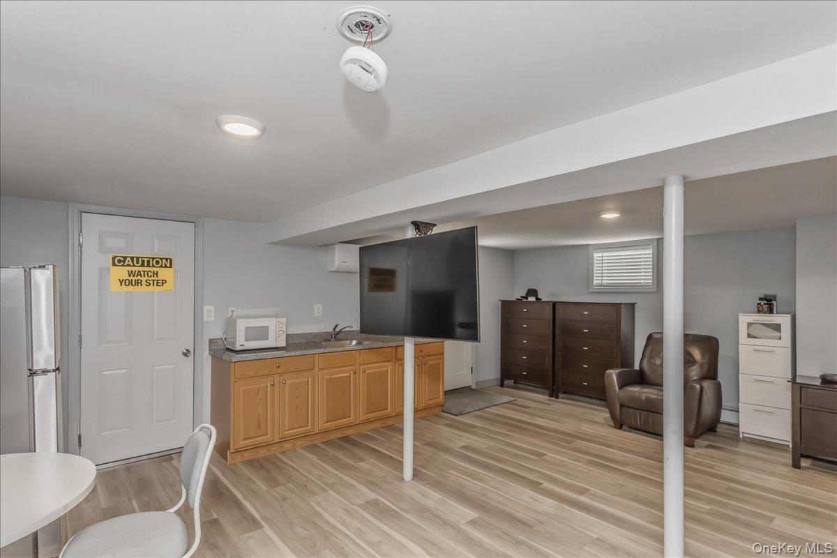 22 Homan Boulevard Property Photo 28