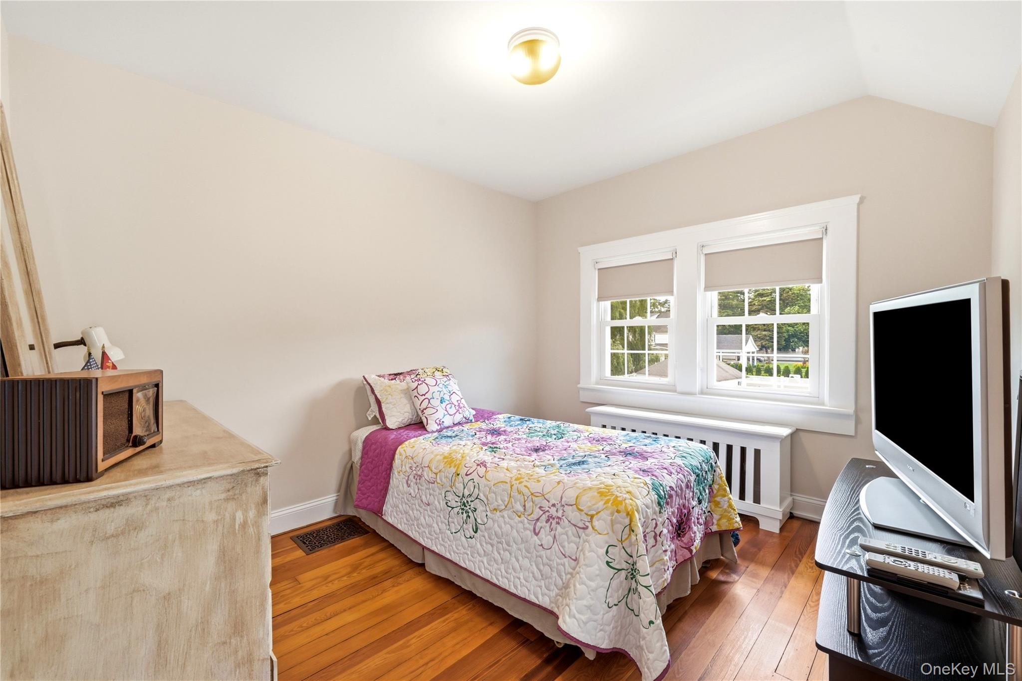 11 Hampton Street Property Photo 37