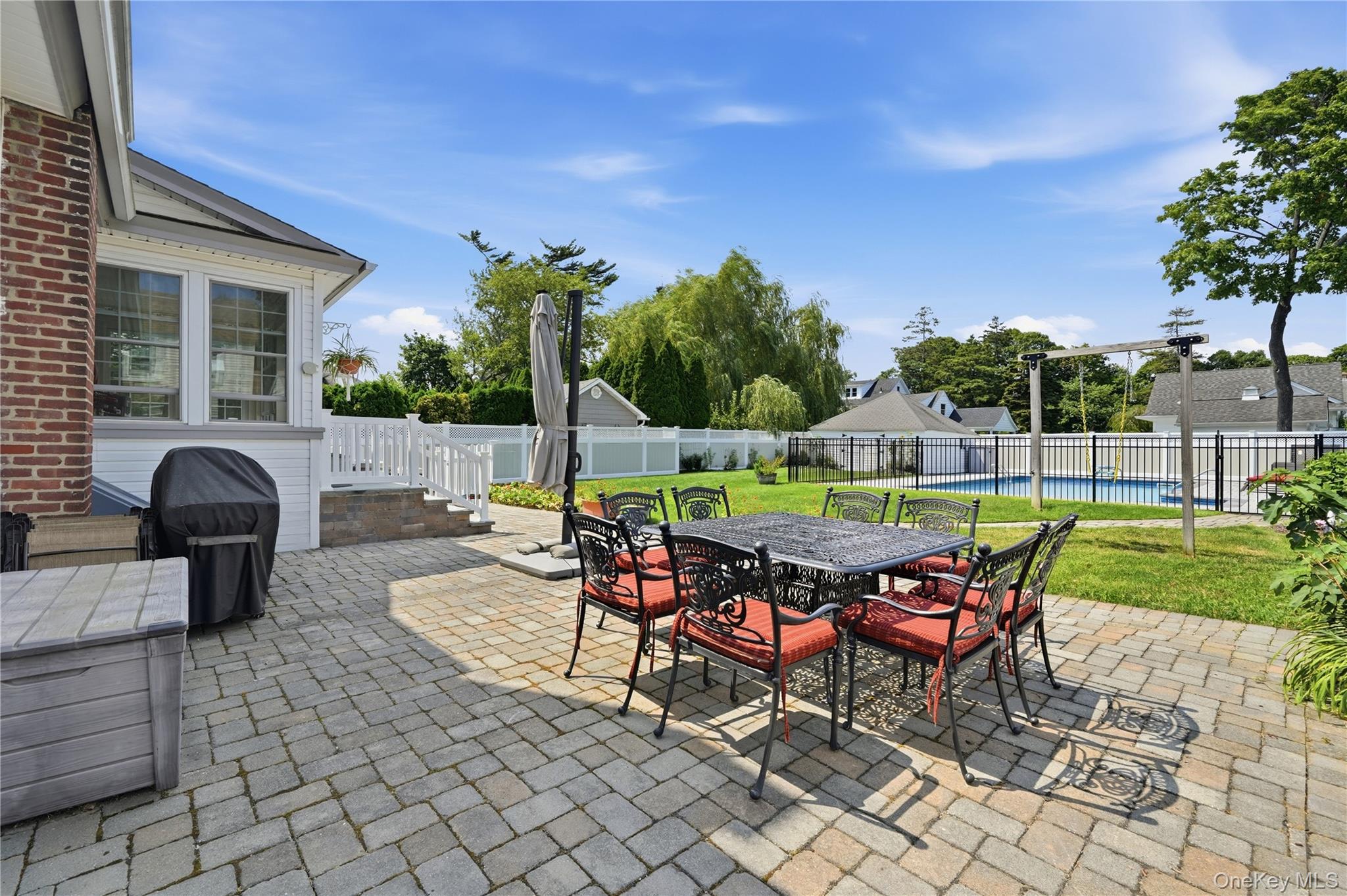 11 Hampton Street Property Photo 39