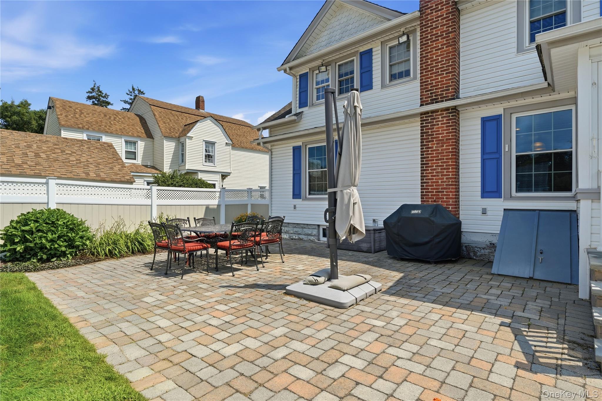 11 Hampton Street Property Photo 40