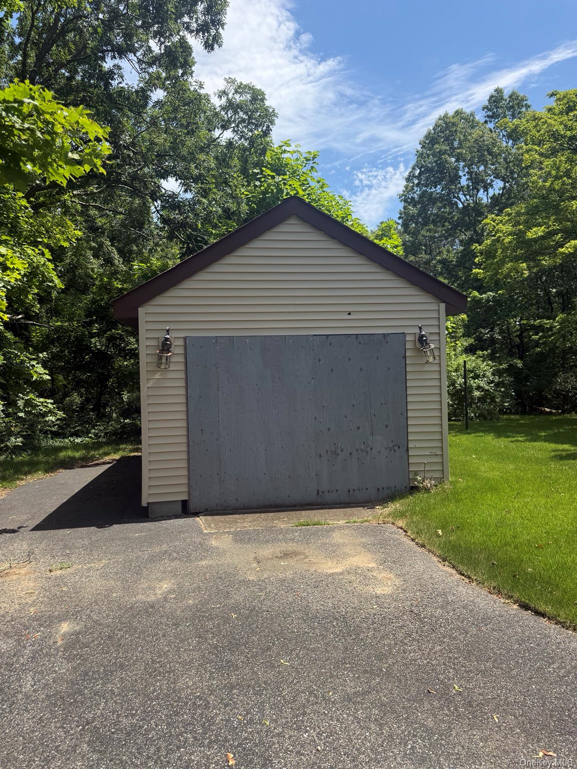 235 Mount Vernon Avenue Property Photo 2