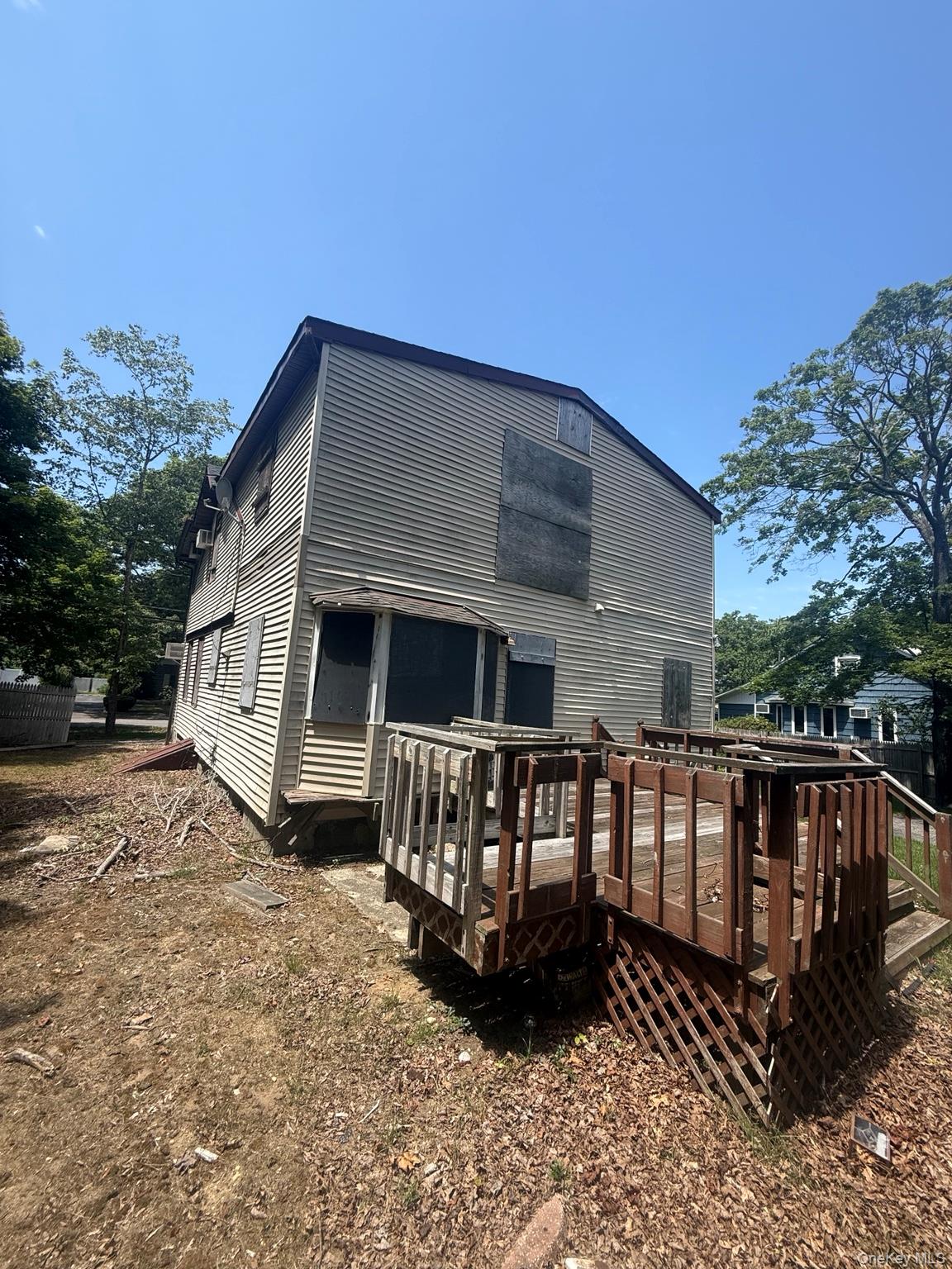 235 Mount Vernon Avenue Property Photo 3