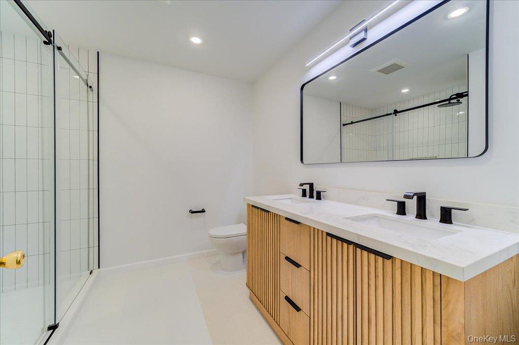 6204 High Ridge Court Property Photo 15