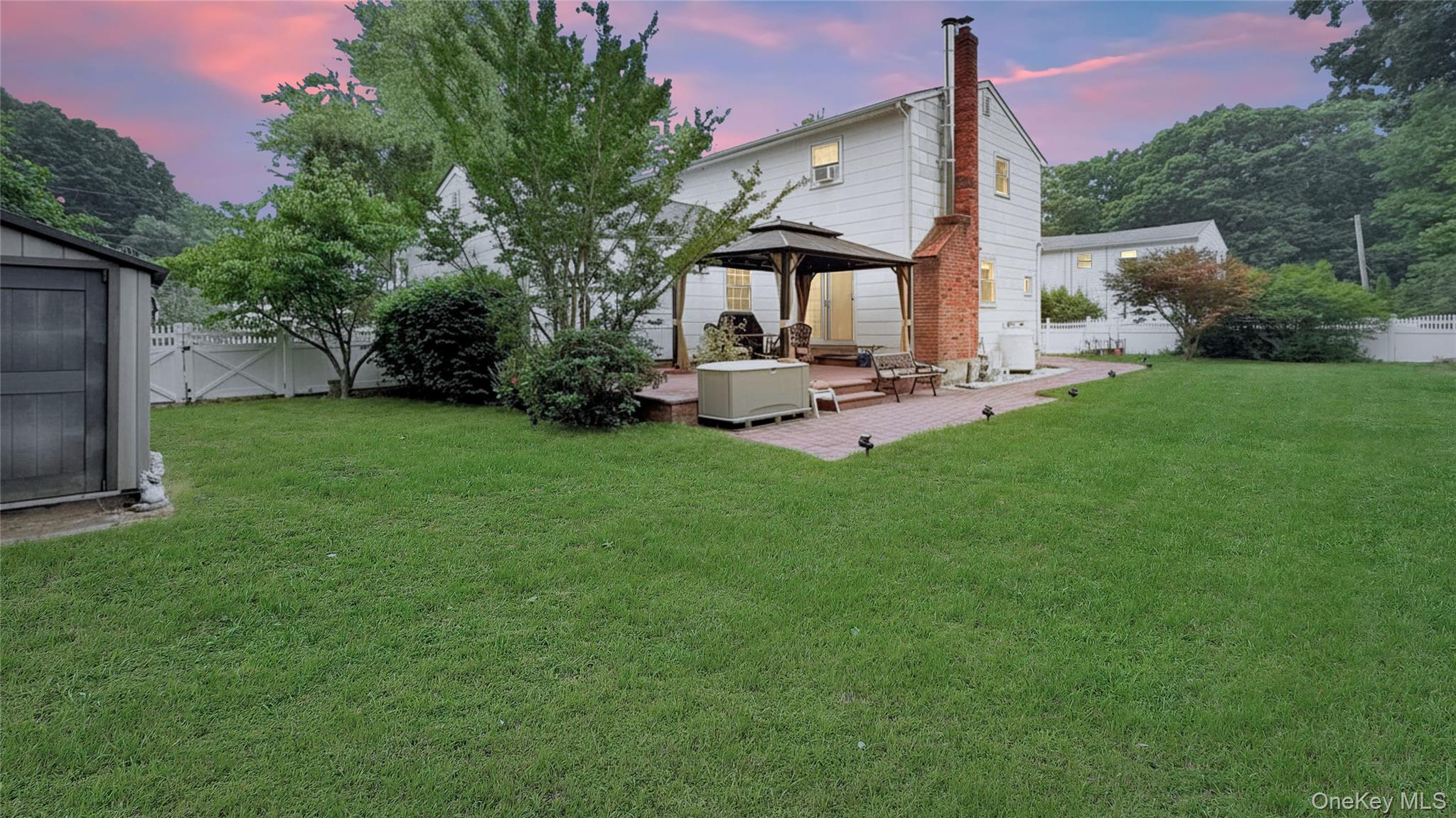 37 Hampton Avenue Property Photo 38