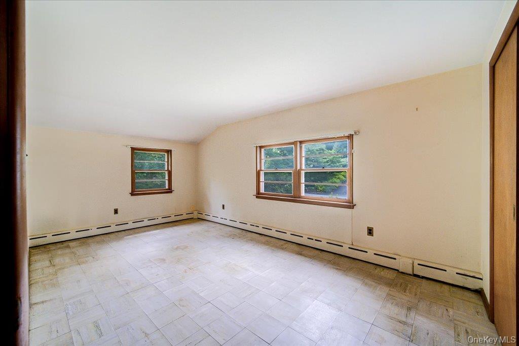 15 Nightingale Road Property Photo 22