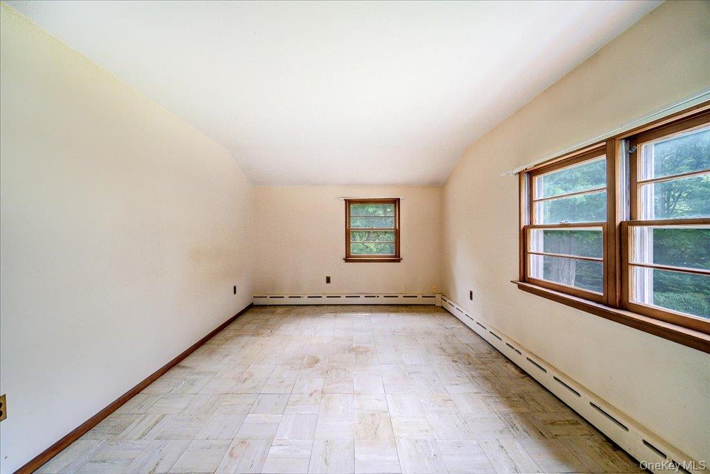 15 Nightingale Road Property Photo 24