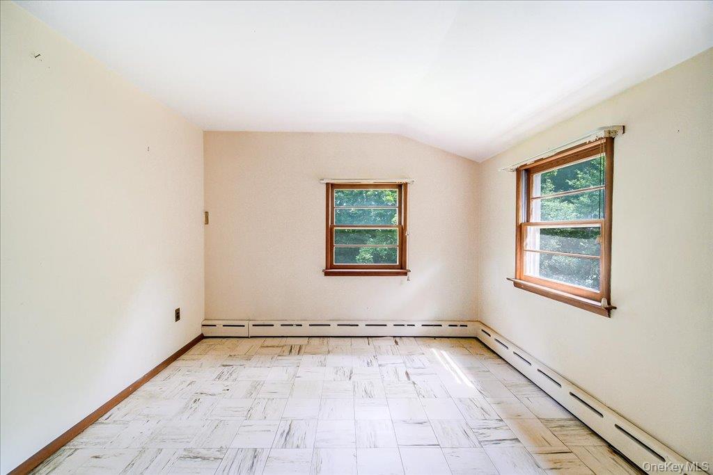 15 Nightingale Road Property Photo 28