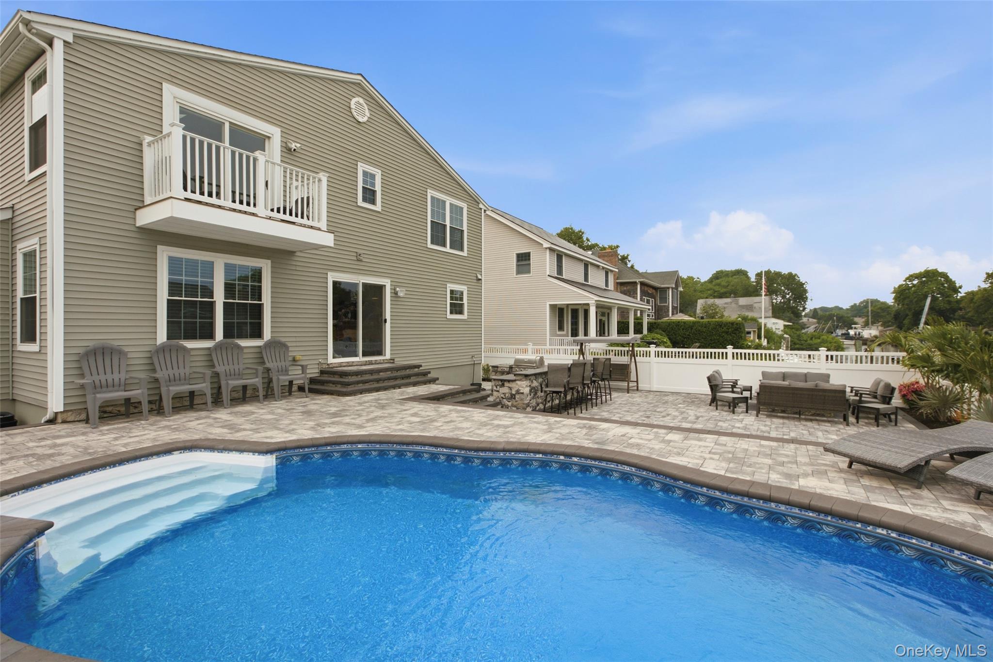 30 Berger Avenue Property Photo 10