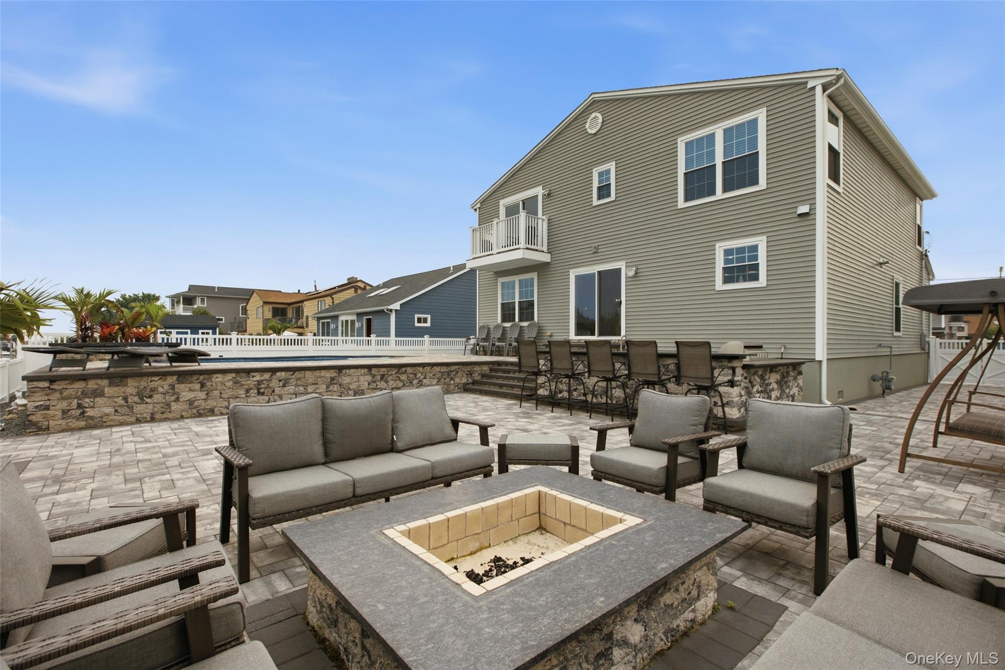 30 Berger Avenue Property Photo 11