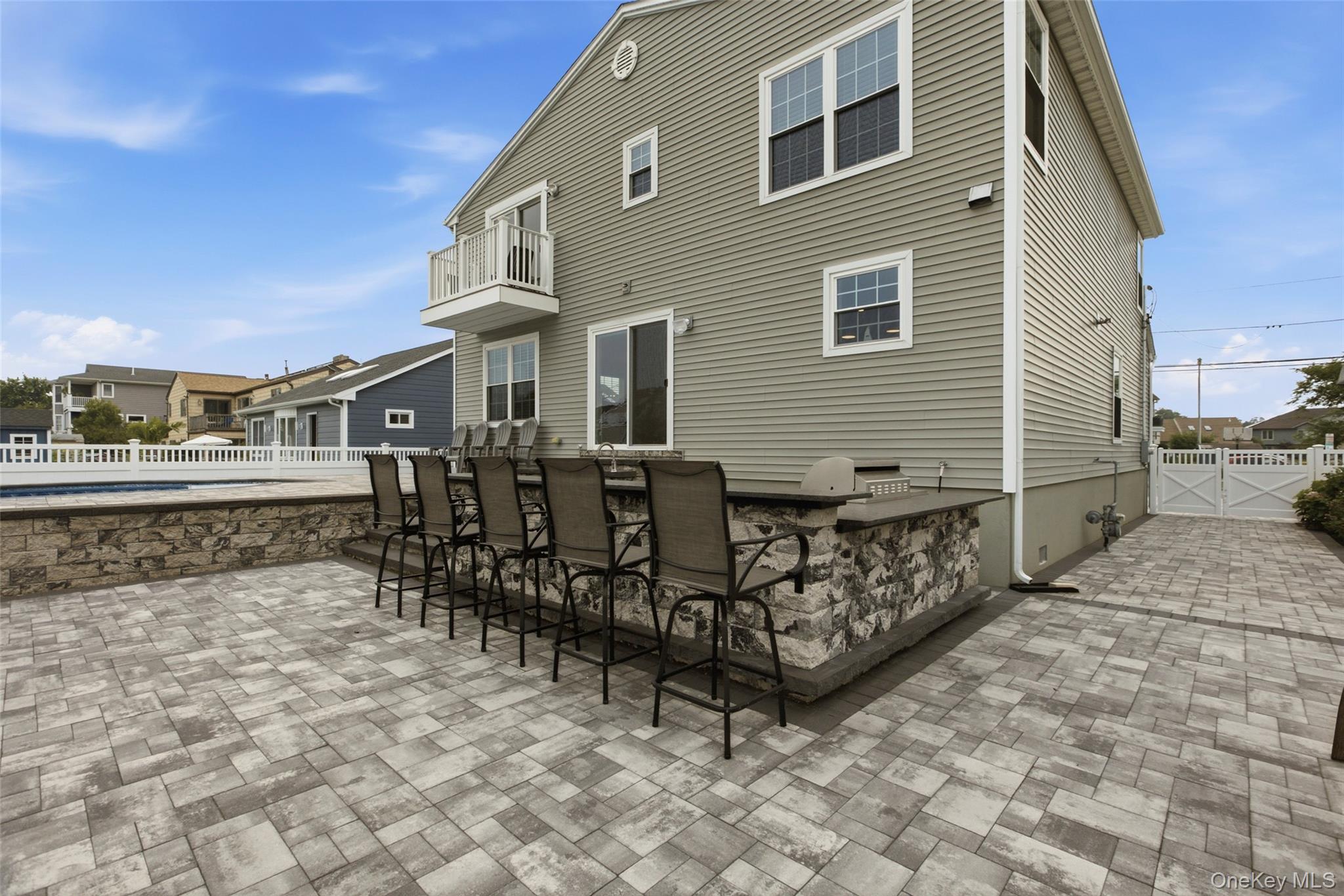 30 Berger Avenue Property Photo 12