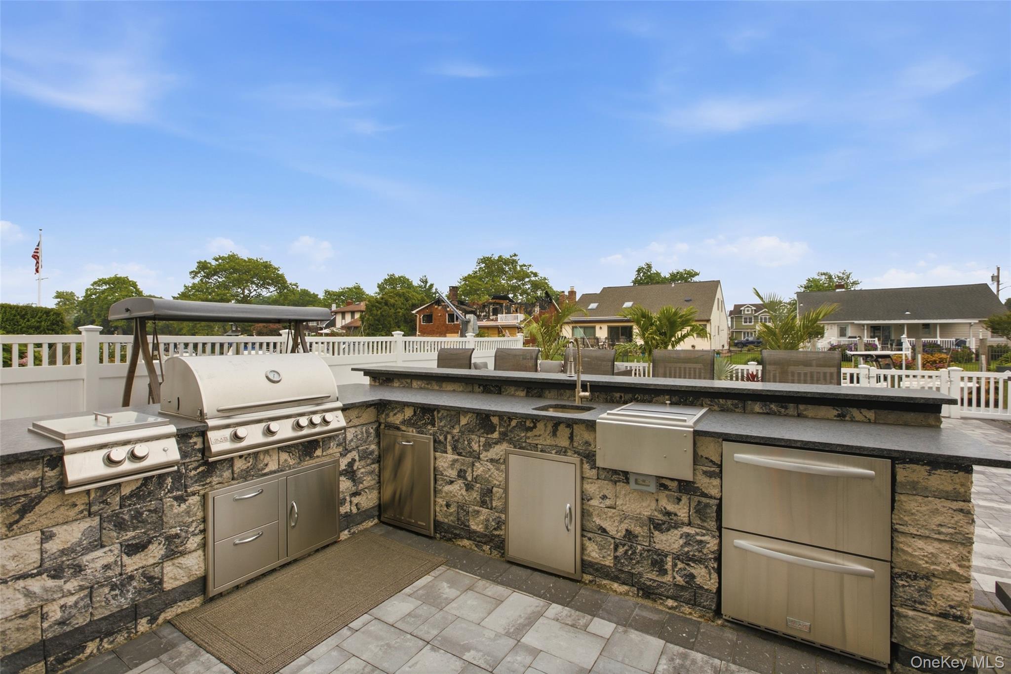 30 Berger Avenue Property Photo 13