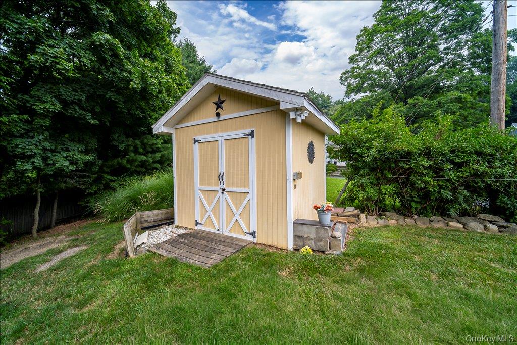 17 Brian Road Property Photo 2