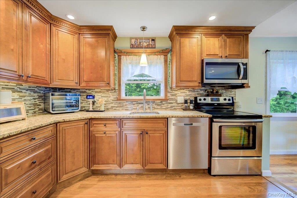 17 Brian Road Property Photo 13