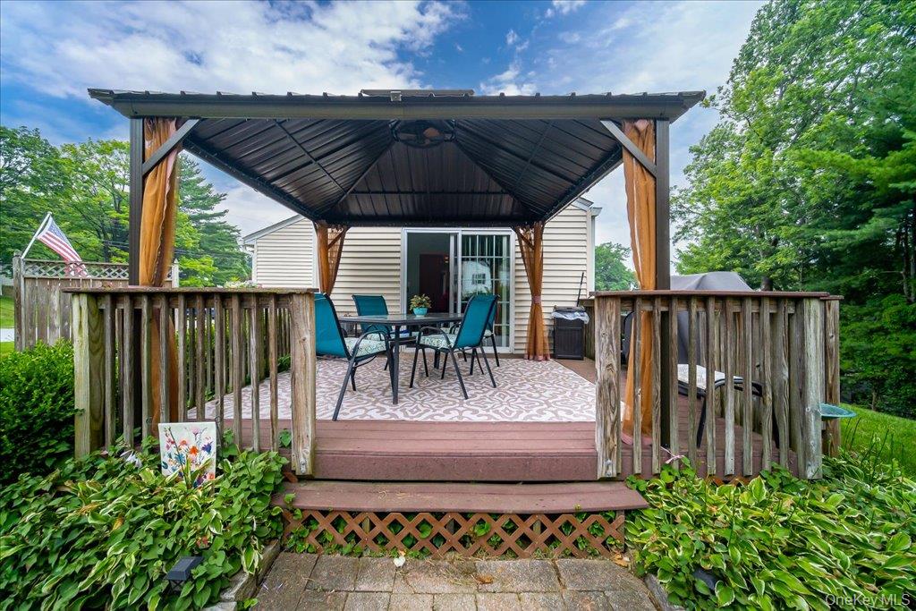 17 Brian Road Property Photo 34