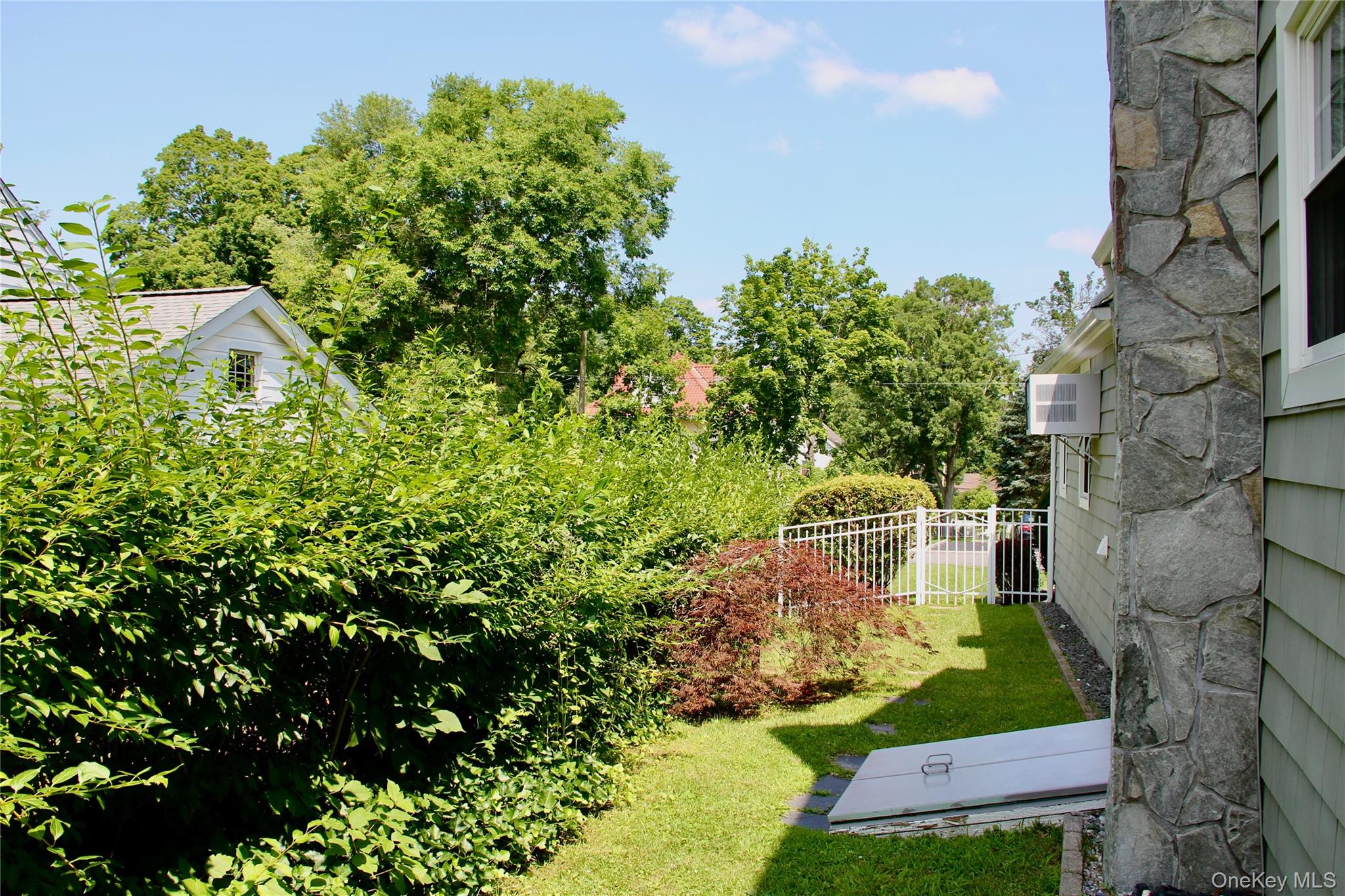 116 Amsterdam Avenue Property Photo 6
