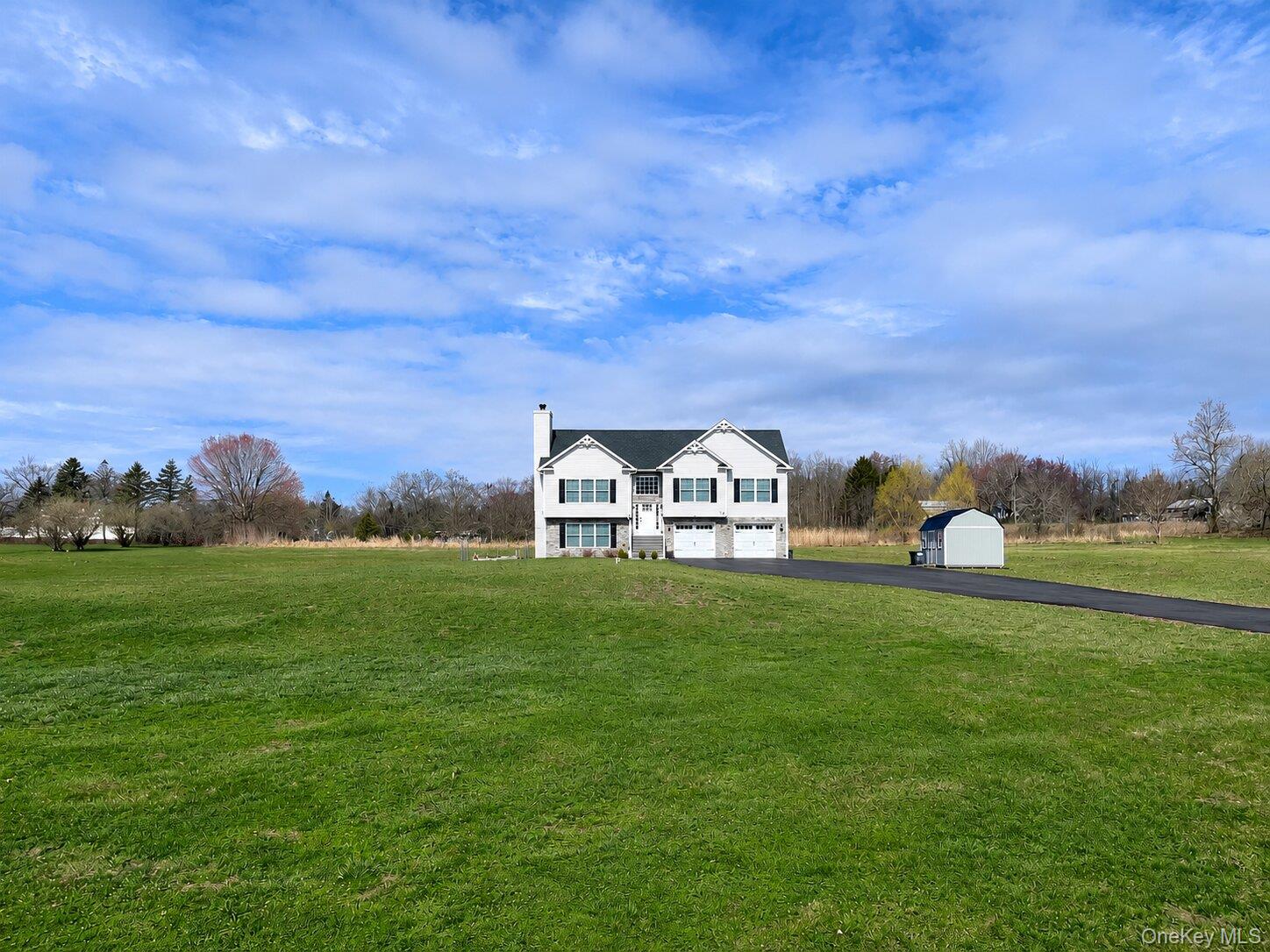 82 River Glen Road Property Photo 2