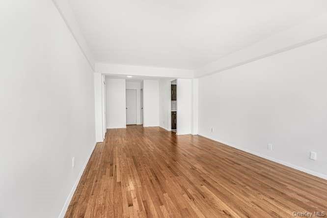 2736 Independence Avenue 3c Property Photo 7