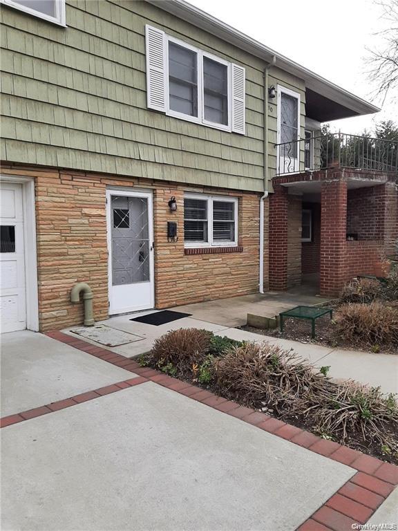 90 Mohawk Avenue Upper Property Photo 1