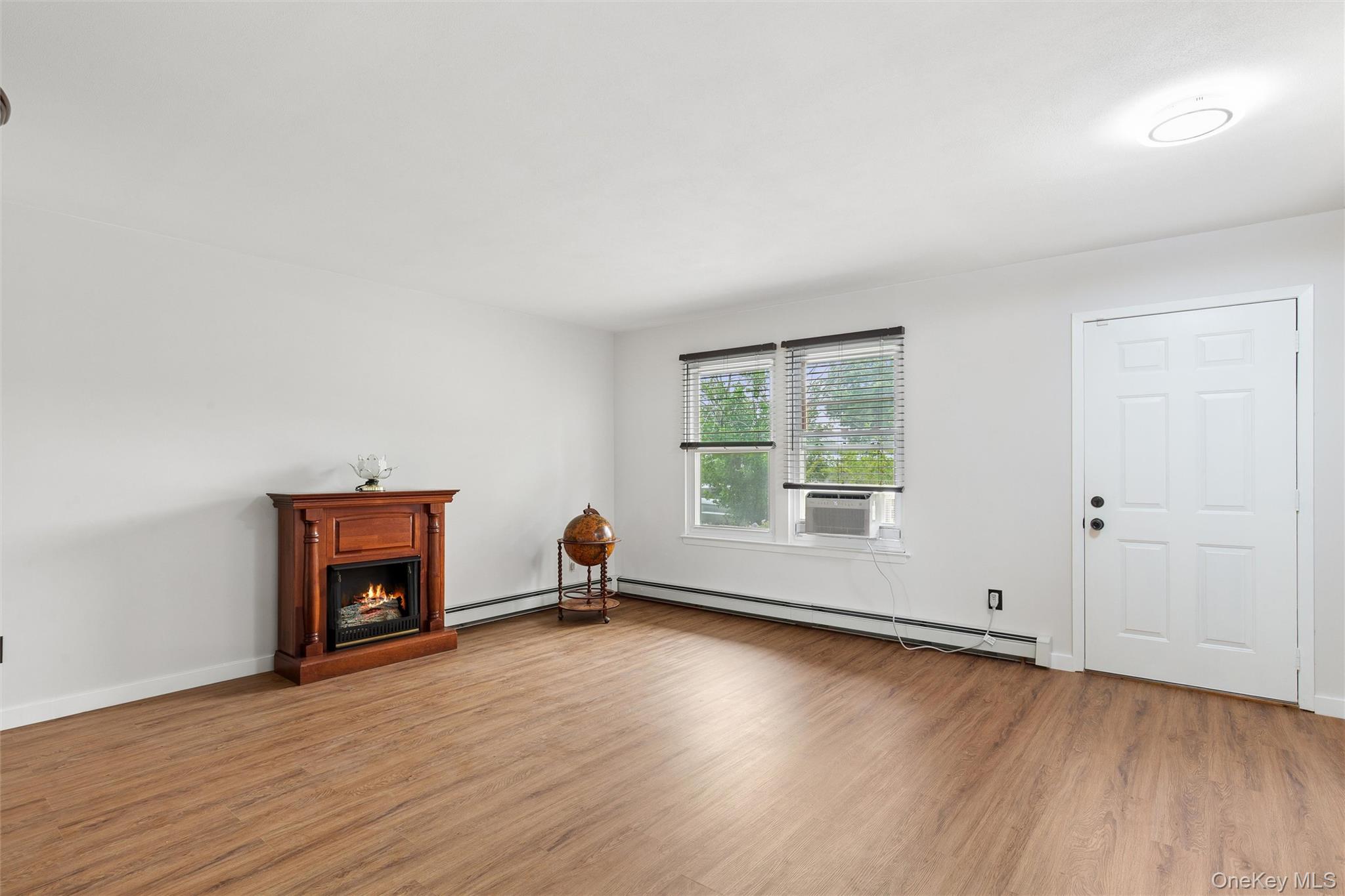 98 Constable Drive Property Photo 6