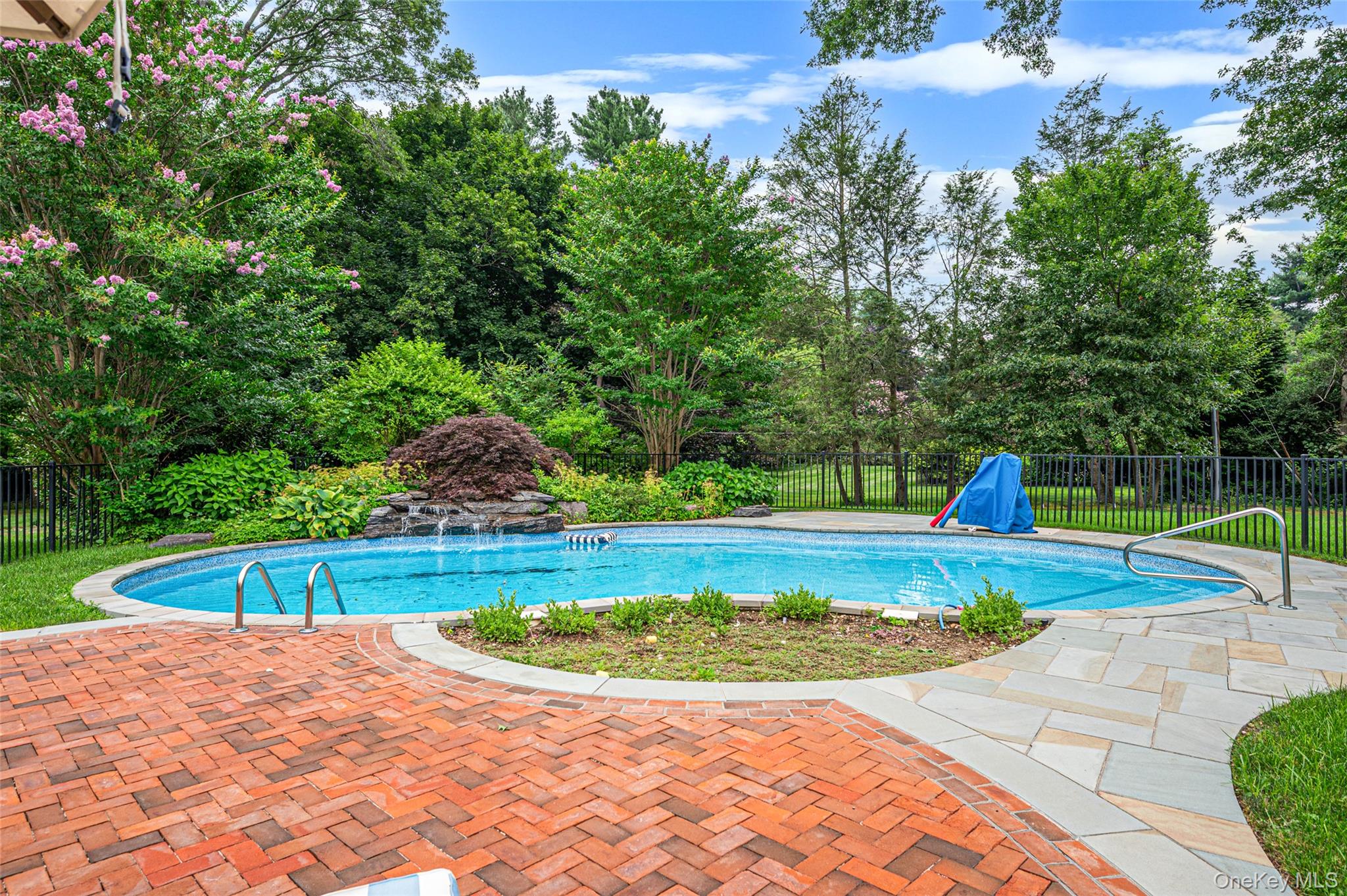 15 Dogwood Hill Property Photo 46