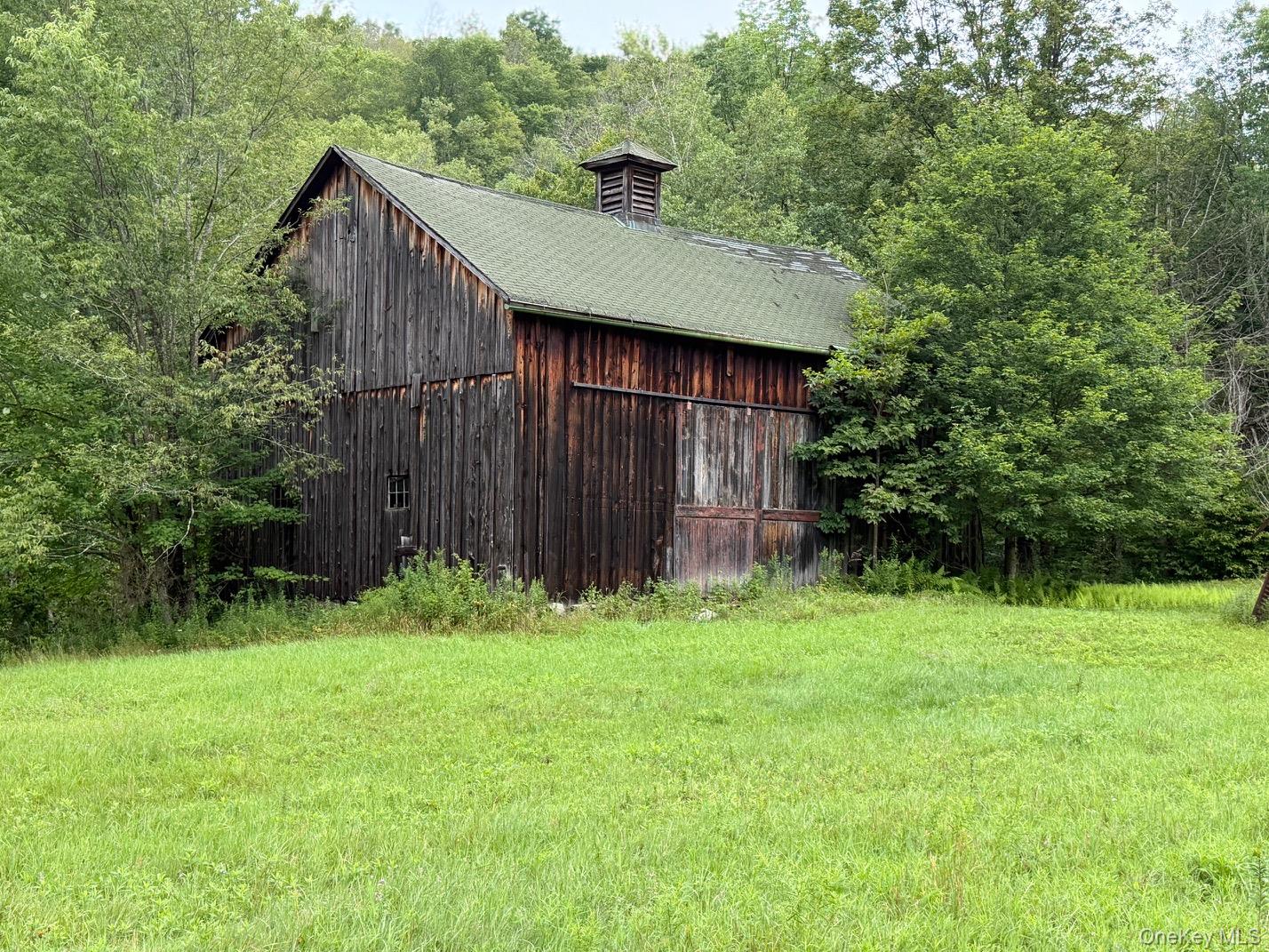 426 Basket Road Property Photo 14