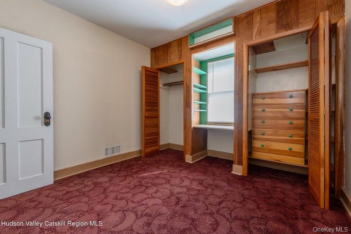 288 Washington Avenue Property Photo 33