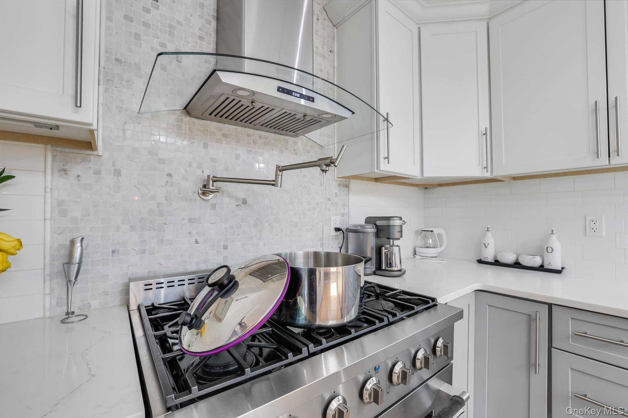 414 Philo Street Property Photo 12