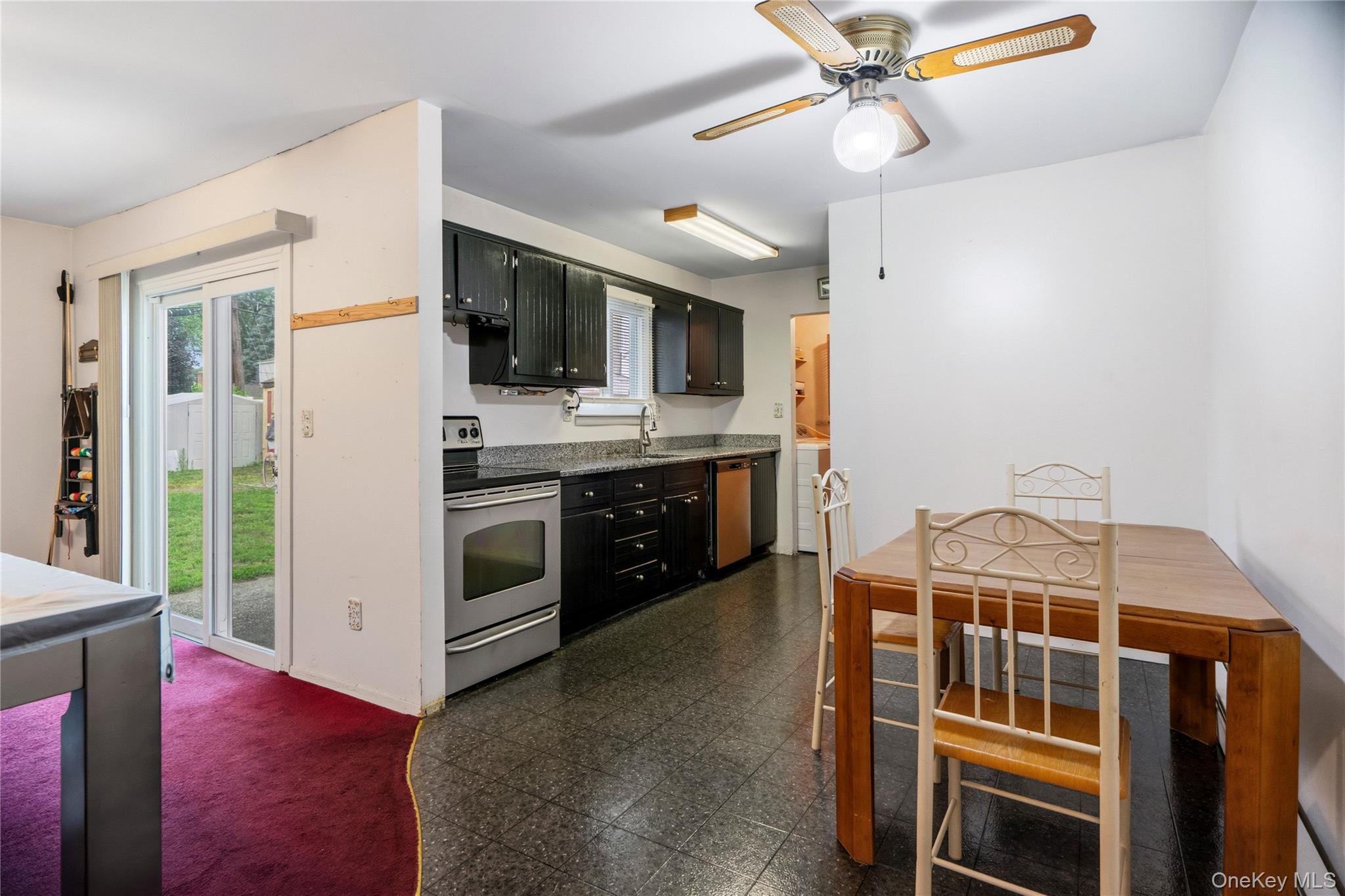 86 Cirrus Road Property Photo 6