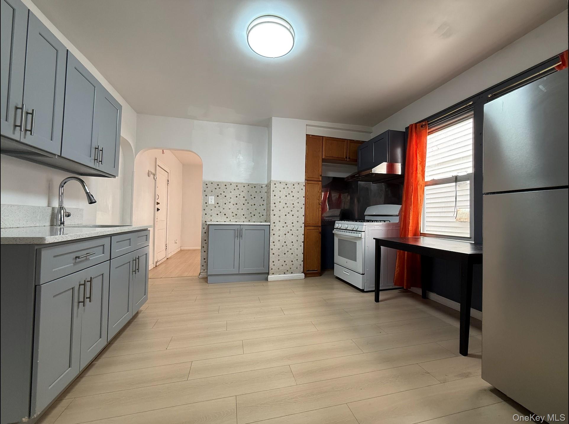 723 124th Street Property Photo 3
