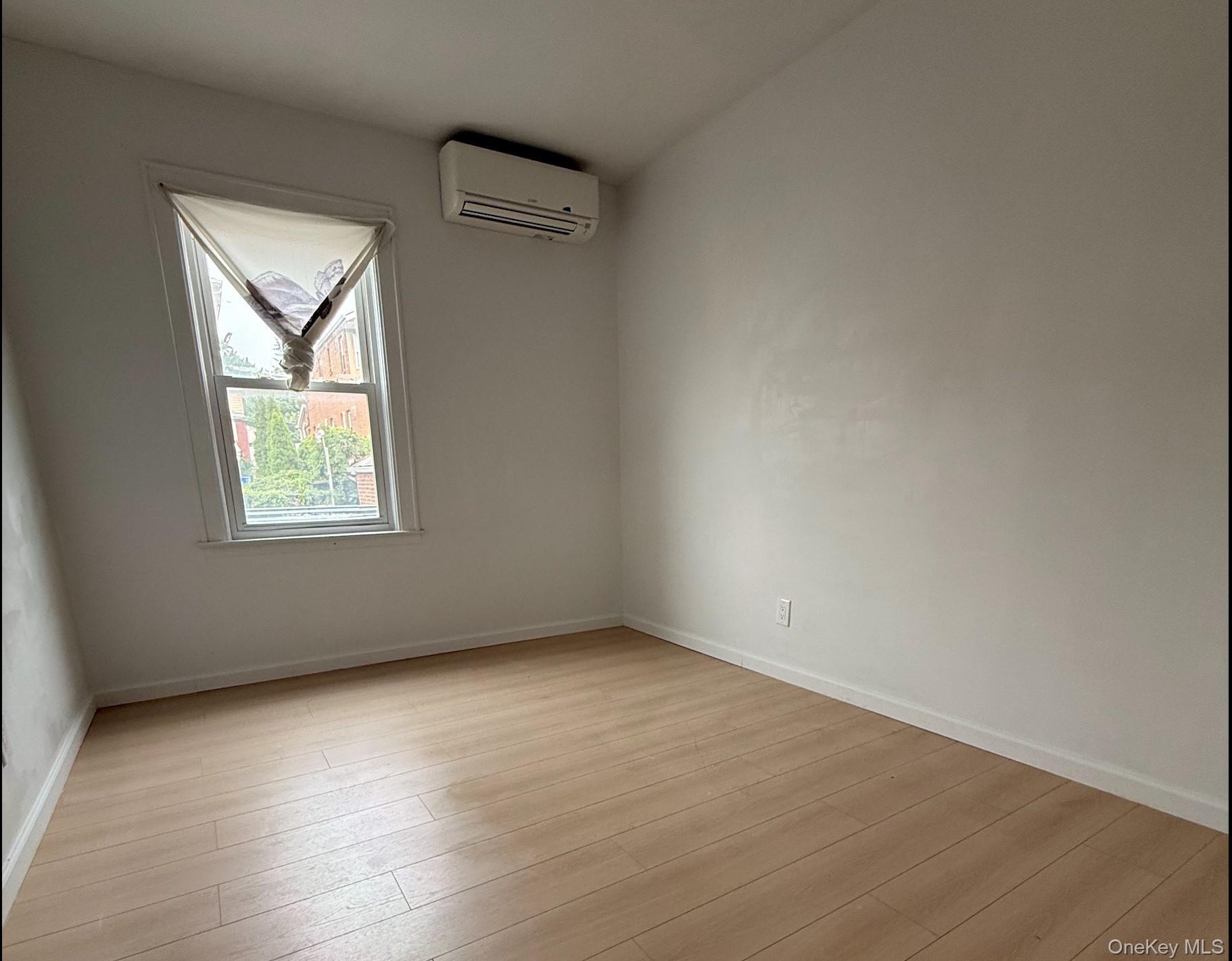 723 124th Street Property Photo 8