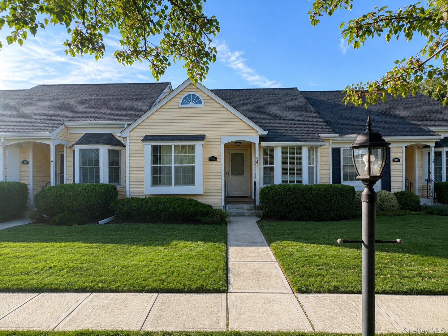 2555 Youngs Avenue 3c Property Photo 1