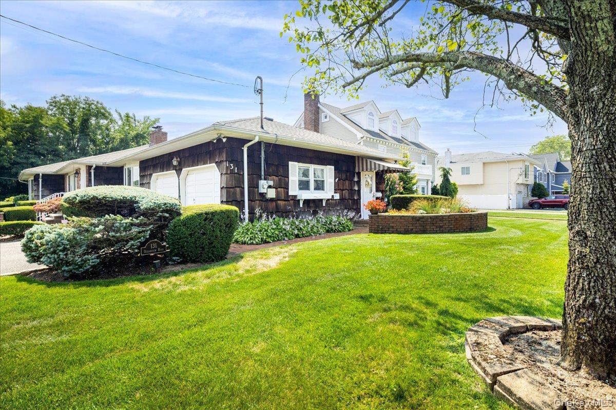 131 Oceanview Road Property Photo 3