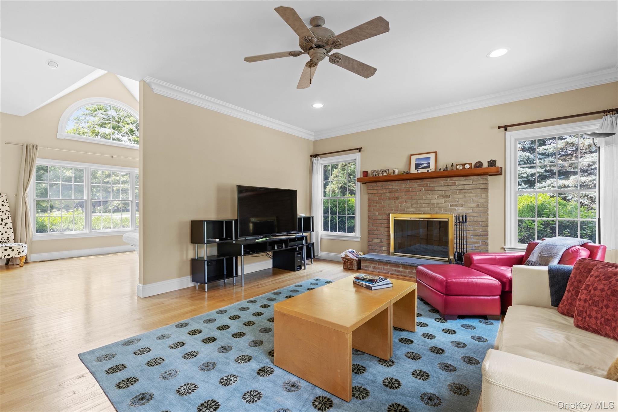 90 Caiola Court Property Photo 7
