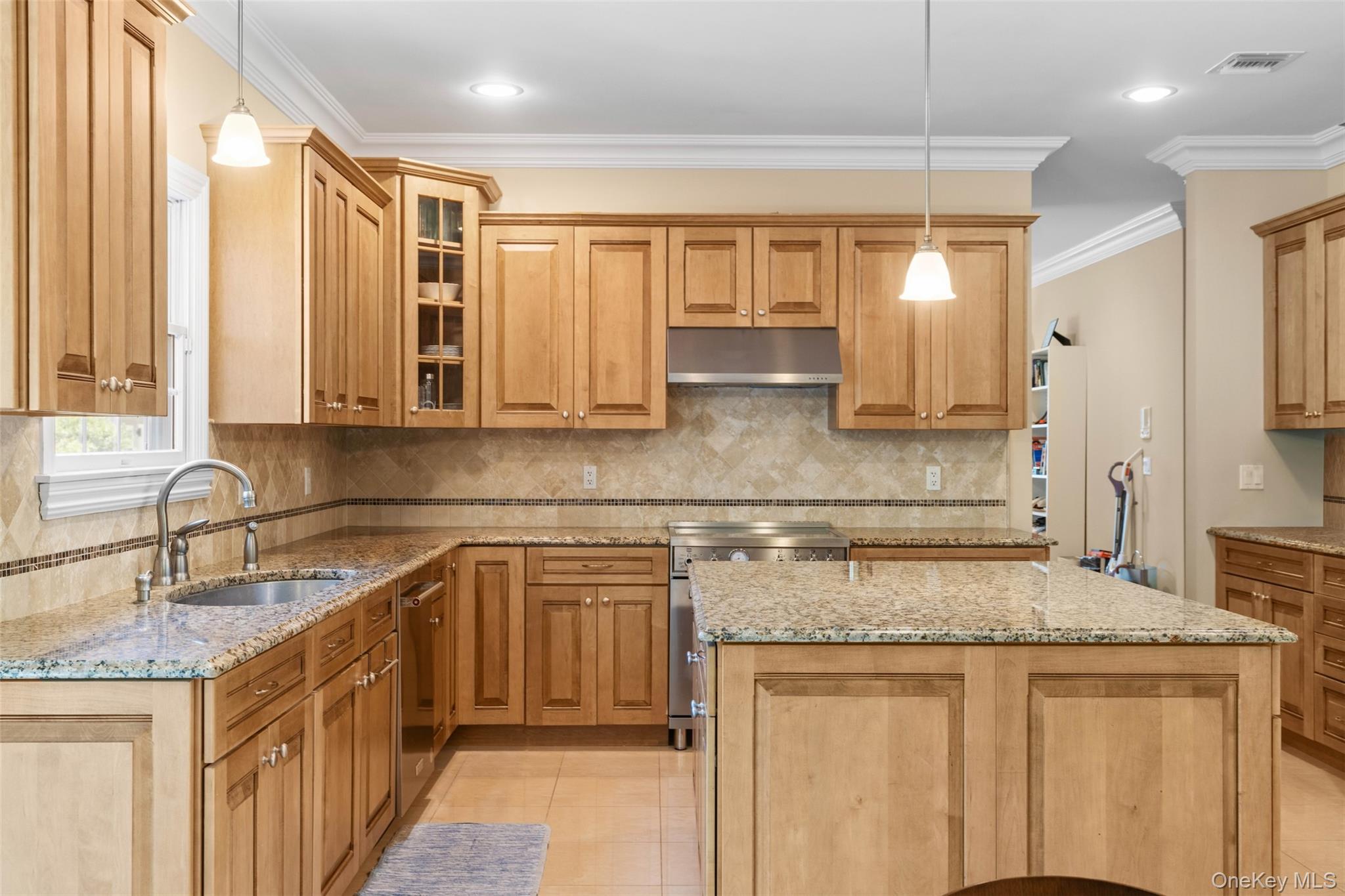 90 Caiola Court Property Photo 11