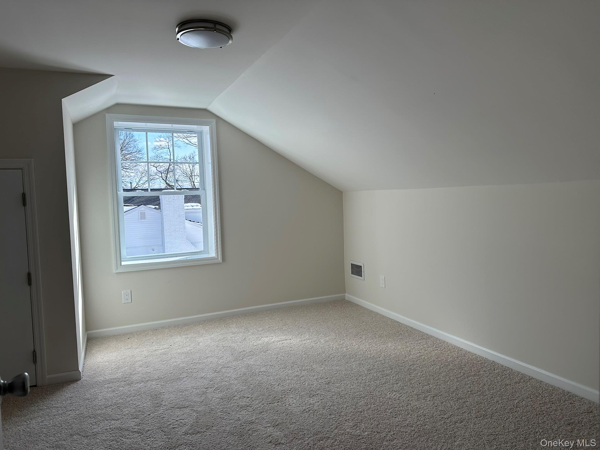 125 W Main Street Property Photo 15