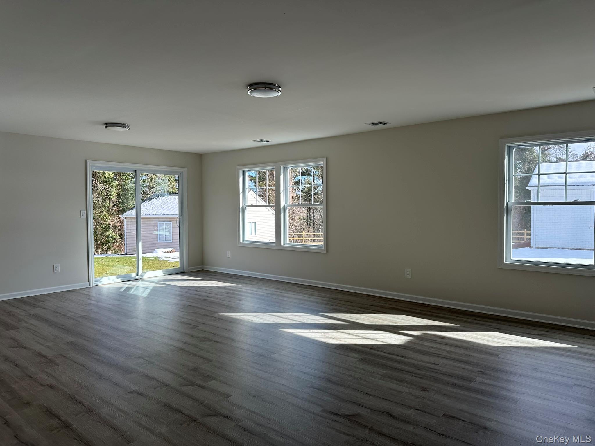 125 W Main Street Property Photo 38