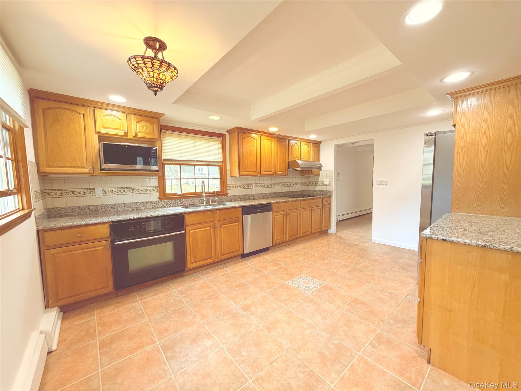 1027453 Property Photo 2